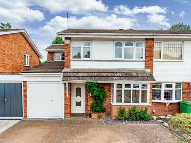 House for sale in Stourbridge, West Midlands