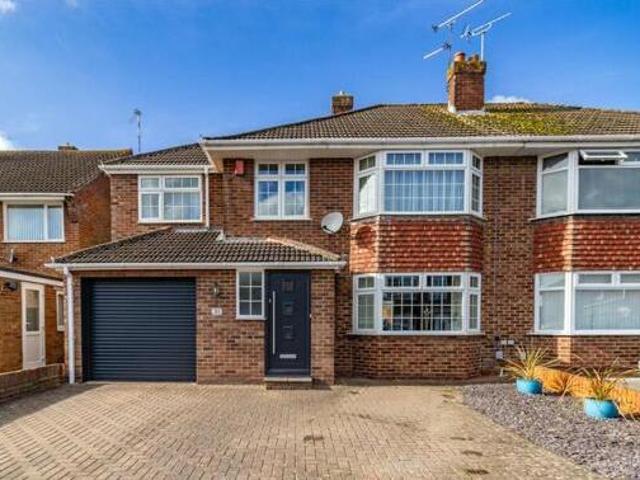 House for sale in Swindon, England