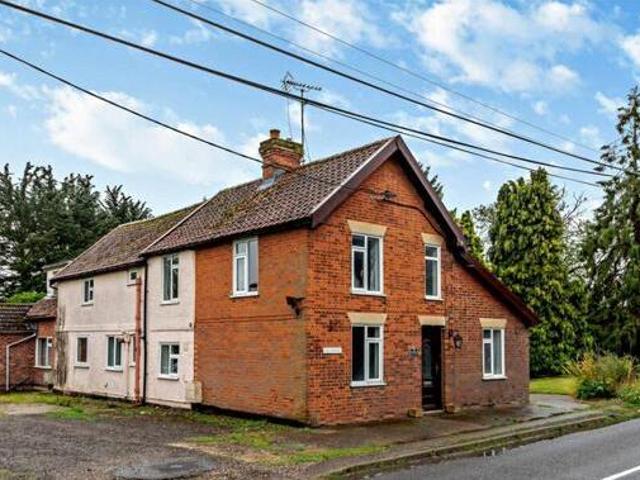 House for sale in Chelmondiston, Suffolk