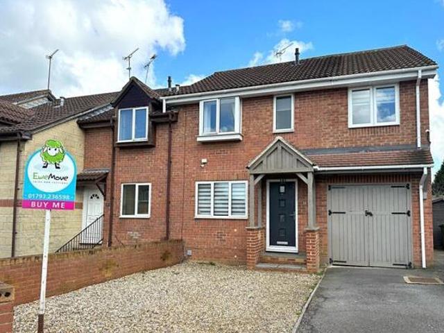 House for sale in Swindon