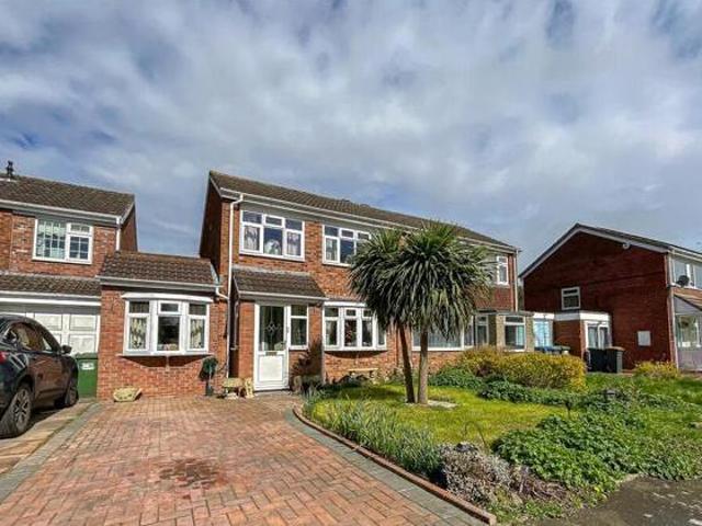 House for sale in Leyfields, Kettlebrook