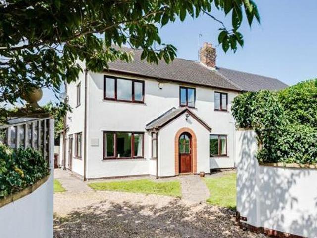 House for sale in London, Greater London