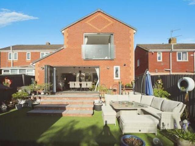 House for sale in Priorswood, Taunton