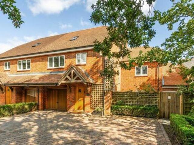 House for sale in Thatcham, West Berkshire