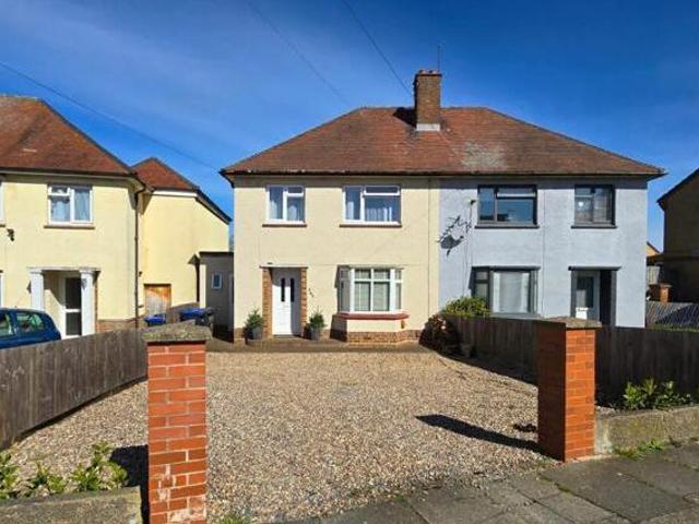 House for sale in Northampton, Northamptonshire