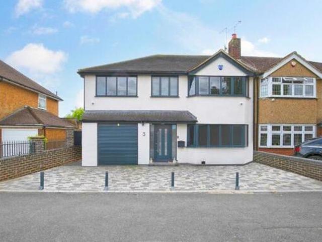 House for sale in Epping