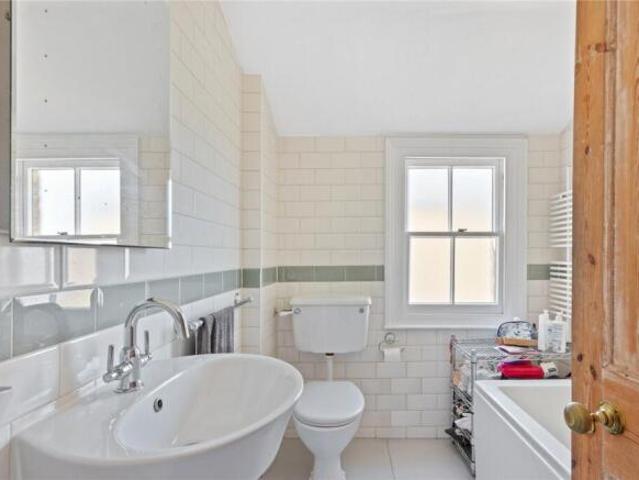 Farm for sale in London Borough of Lambeth, Greater London