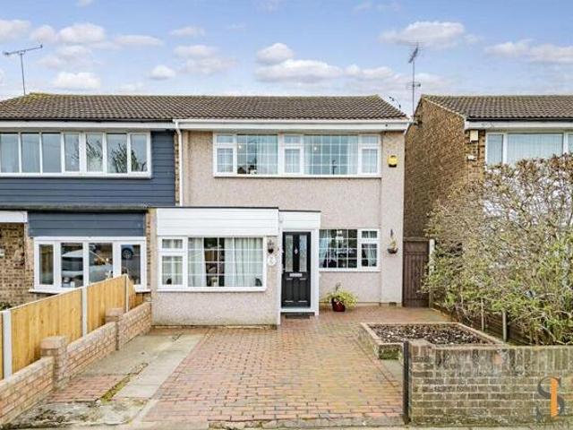 House for sale in Tilbury, Essex