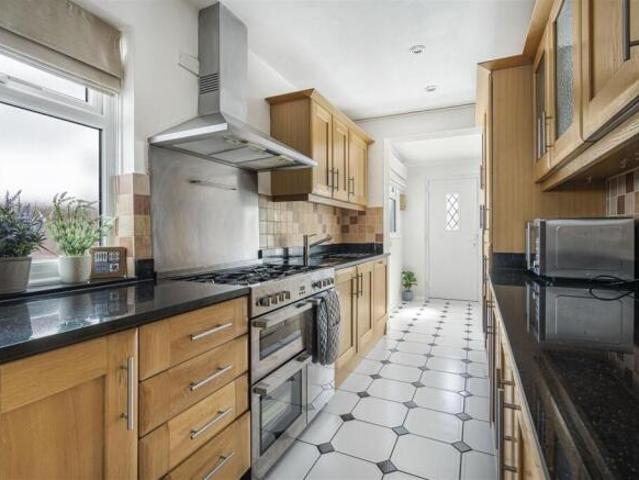 Farm for sale in Kingston Upon Thames, Greater London