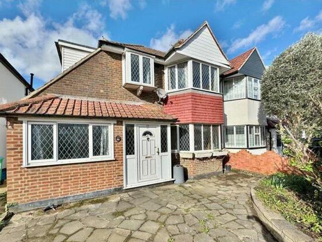 House for sale in Twickenham, Greater London
