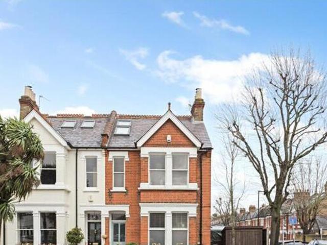 House for sale in Twickenham, Greater London