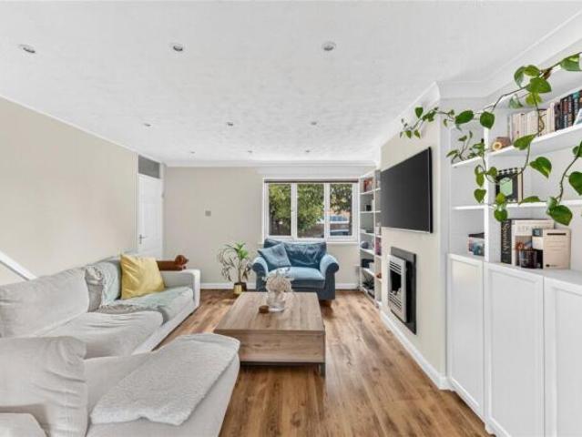 Farm for sale in Woodside Estate, Houghton Regis