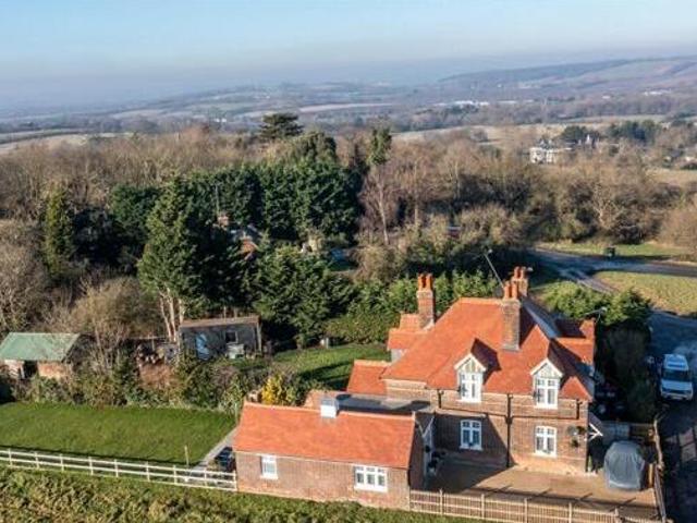 House for sale in Epping