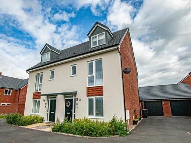 House for sale in Uttoxeter, East Staffordshire