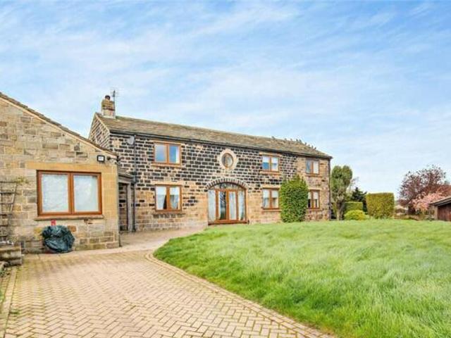 House for sale in West Yorkshire