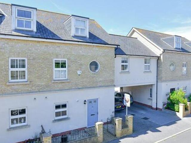 House for sale in Ash, Kent