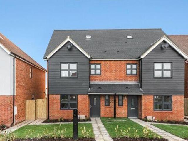 House for sale in Epping