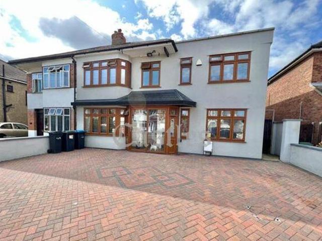 House for sale in Broxbourne, Hertfordshire