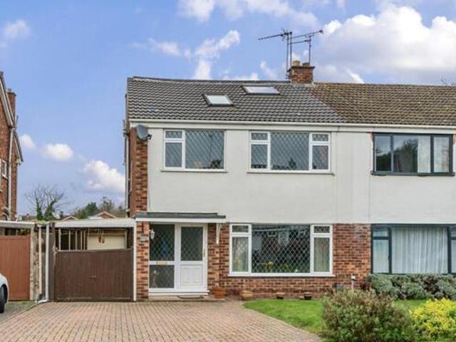 House for sale in Warwick