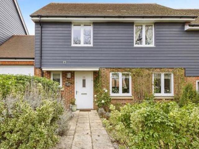 House for sale in Spring Vale, Hampshire
