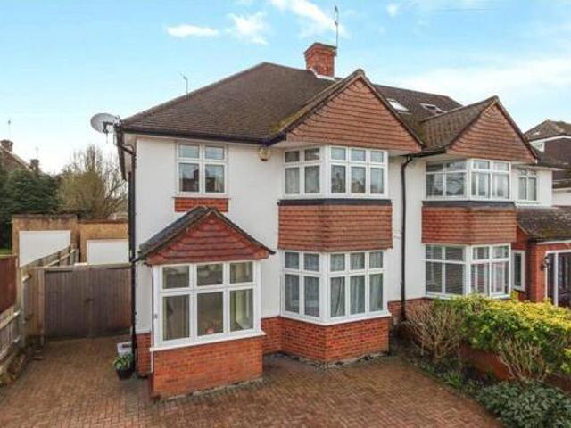 House for sale in Cassiobury Estate, Watford