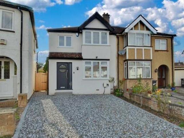 House for sale in Garston, Watford