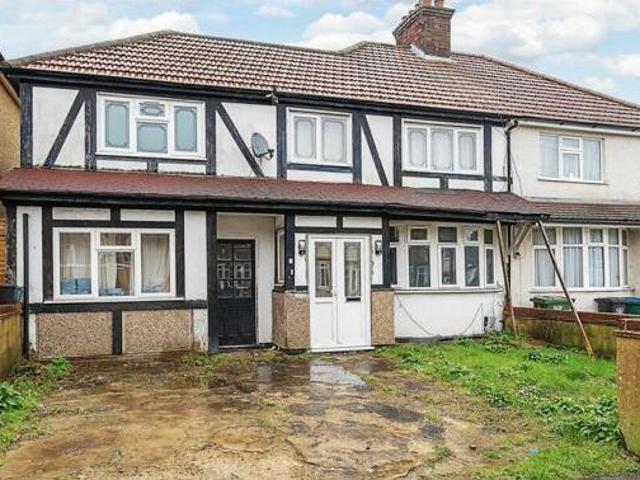 House for sale in North Watford, Hertfordshire