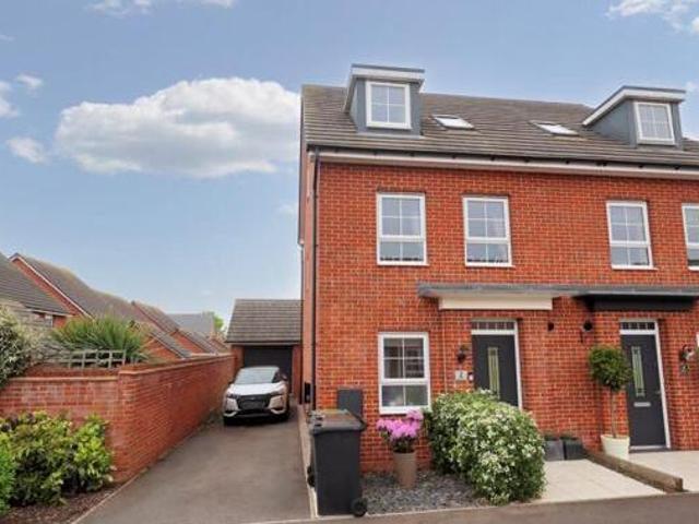 House for sale in Lower Farm Estates, Camp Hill