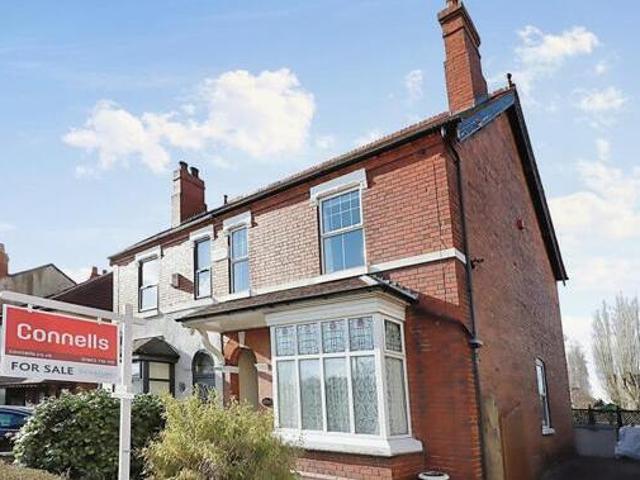 House for sale in Fallings Park, Park Village