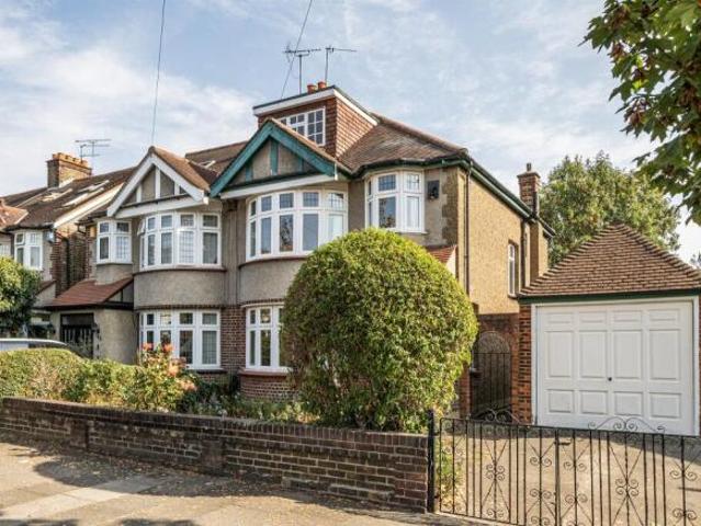 Farm for sale in Enfield, Greater London