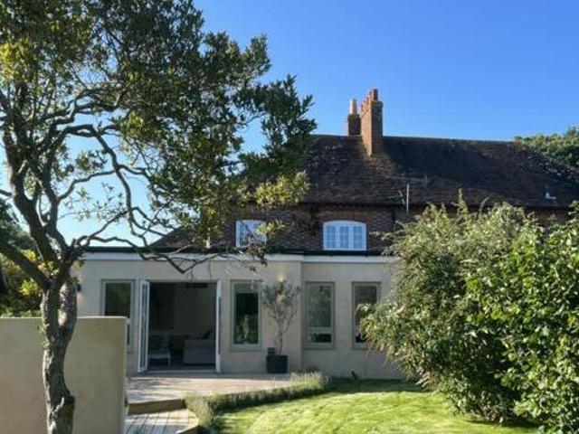 House for sale in Littlecote, West Sussex