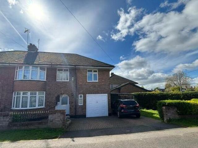 House for sale in Northampton, Northamptonshire