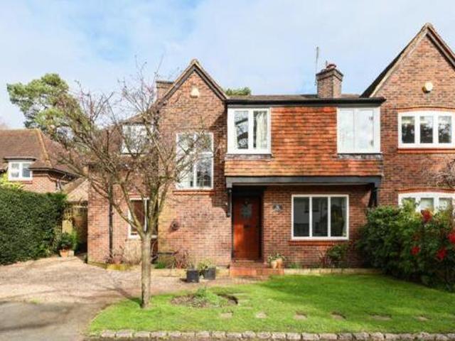 House for sale in Weybridge, Elmbridge