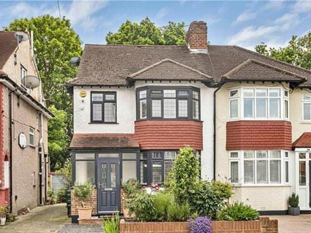 House for sale in Greater London