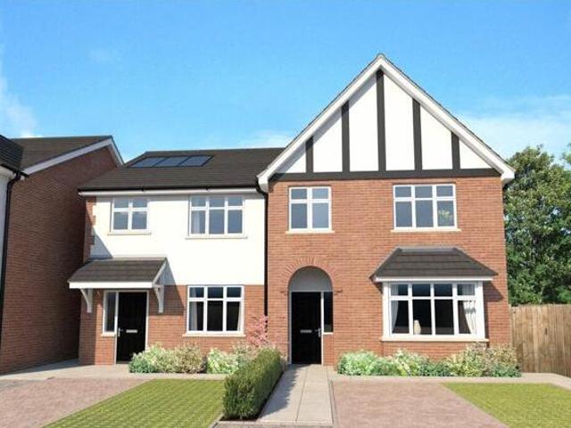 House for sale in London Borough of Hounslow, Feltham
