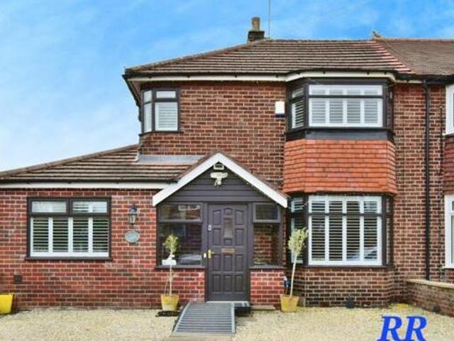 House for sale in Pownall Park, Wilmslow