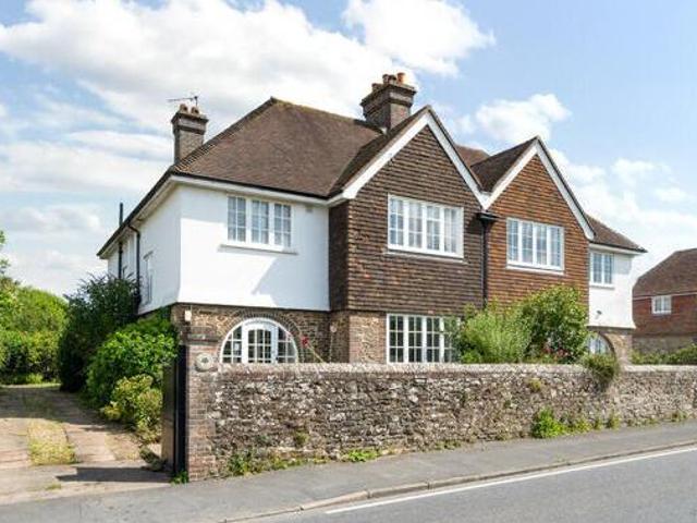 House for sale in Heathlands, East Sussex