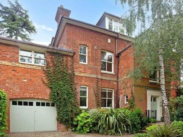 House for sale in Hampshire