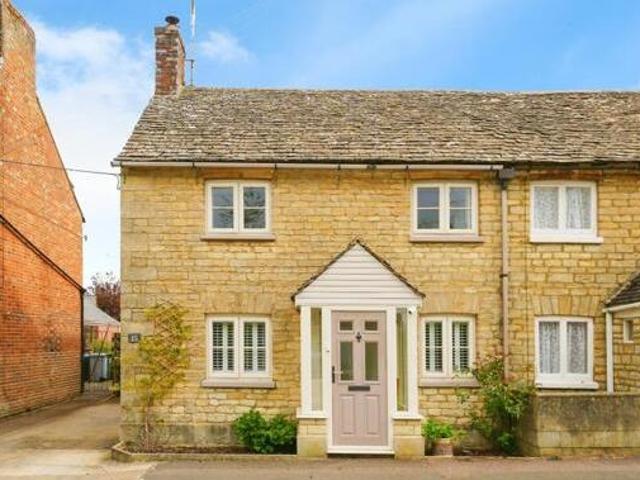 House for sale in Black Bourton, Oxfordshire