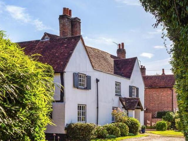 House for sale in Mount Hermon, Woking