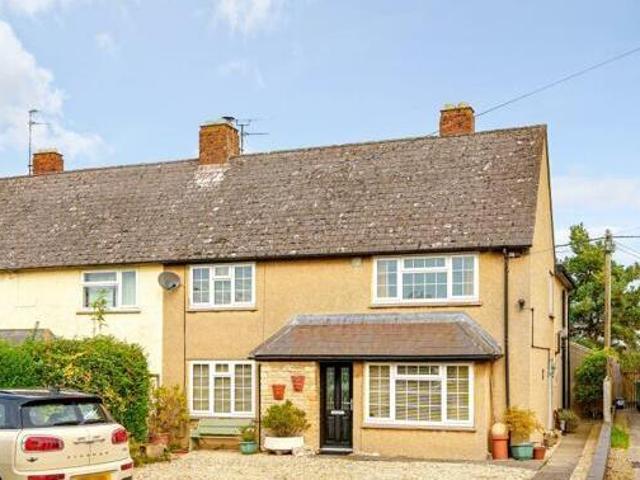 House for sale in Black Bourton, Oxfordshire