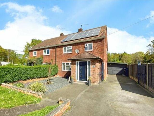 House for sale in Moulsham Green, Hart