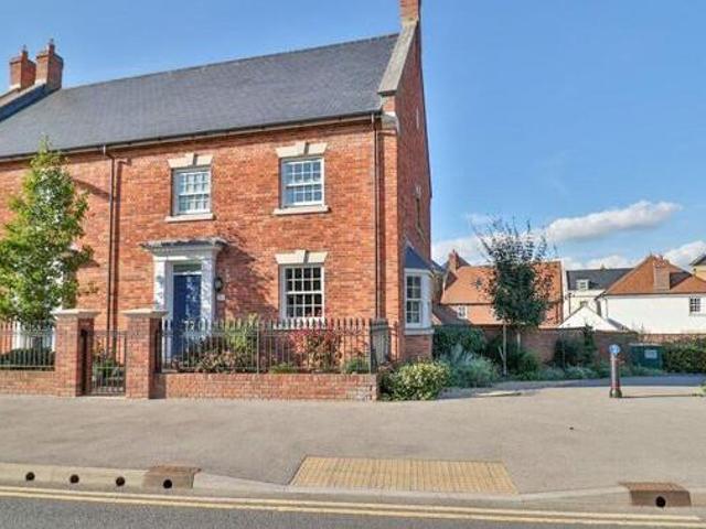 House for sale in Yeovil, Somerset