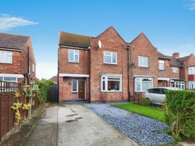 House for sale in High Field, York