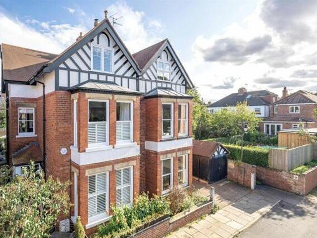 House for sale in High Field, York