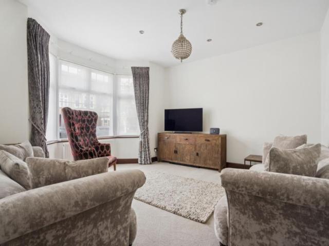 House for rent in Lane, Greater London