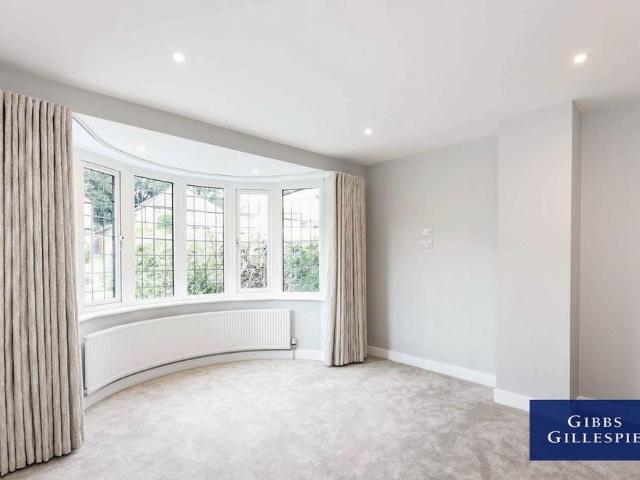 House for rent in Denham, Denham Green