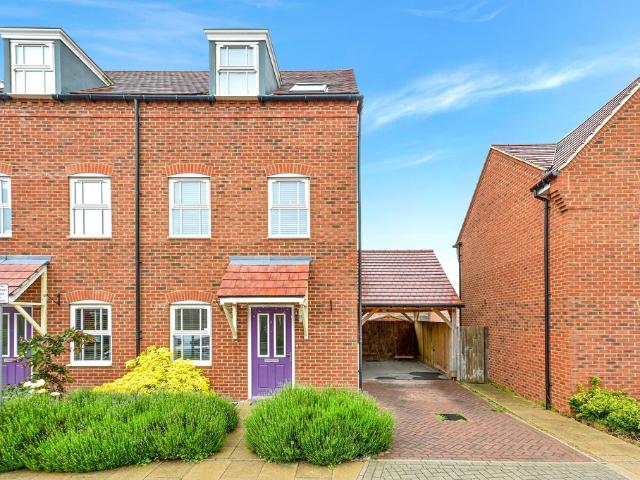 House for rent in Castle Hill, Monks Orchard