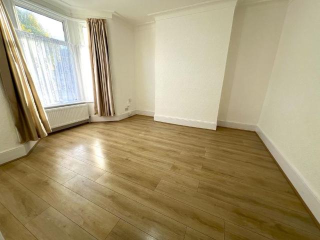 House for rent in Loxford, Greater London