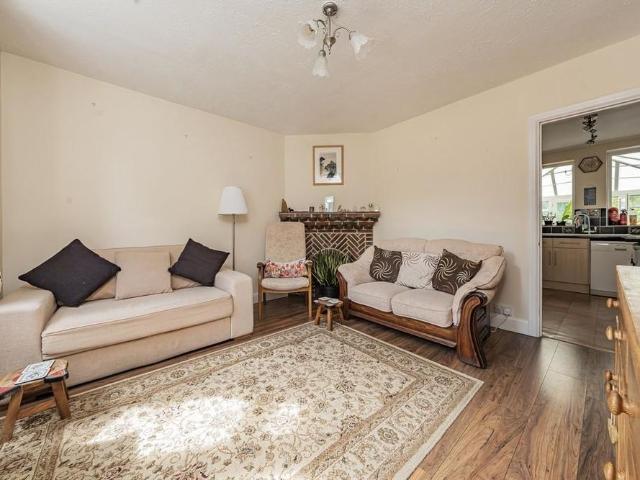 House for rent in Maple Cross, Three Rivers